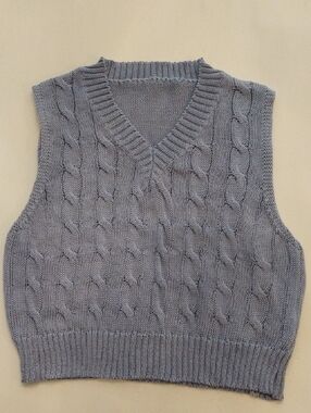 Classic Cable Knit V-Neck Sweater Vest - Cornflower Blue